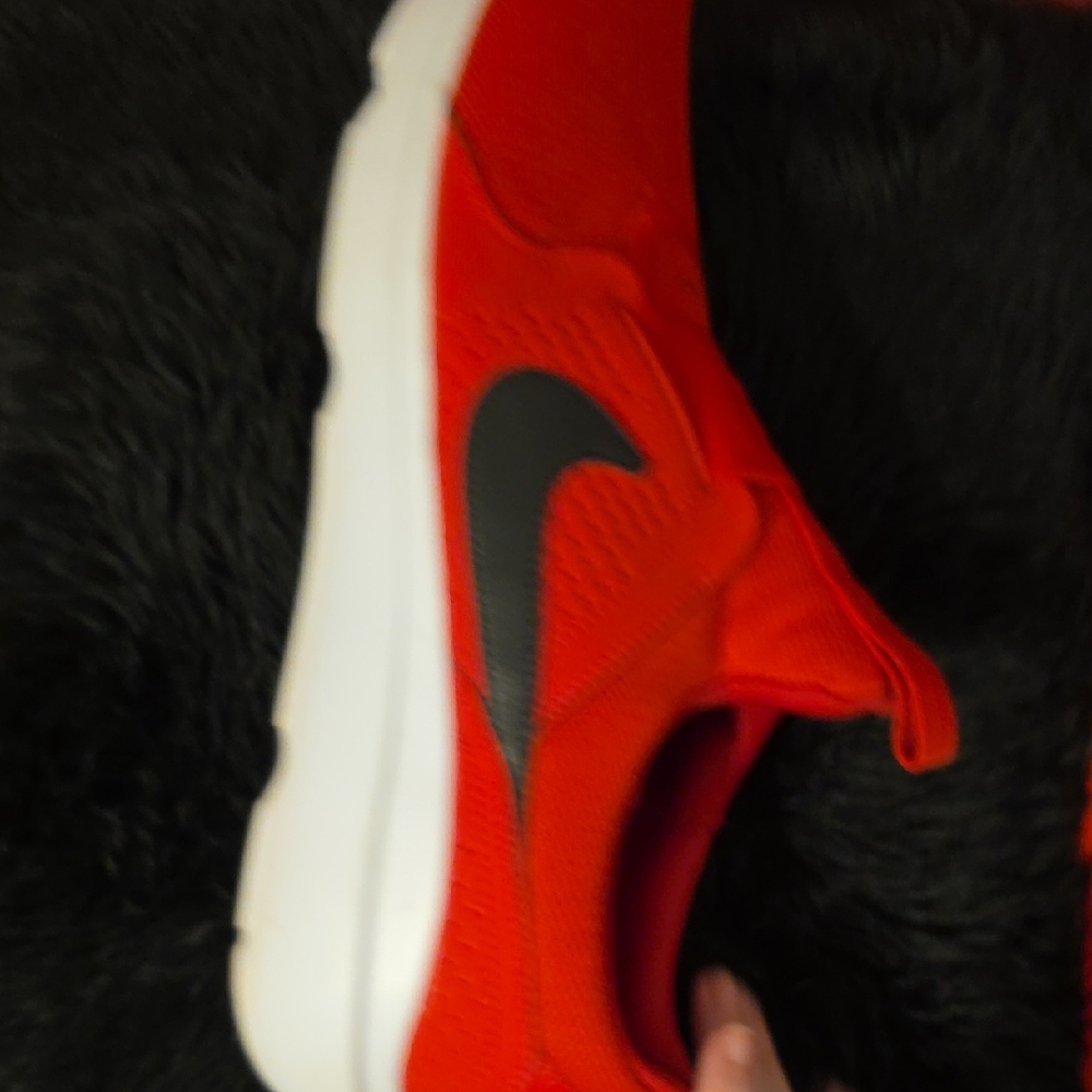 Nike Men's AD Comfort University Red  Slip-On Sneakers - Picture 9 of 12